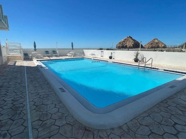 17408 GULF BLVD 1302, Redington Shores, FL 33708