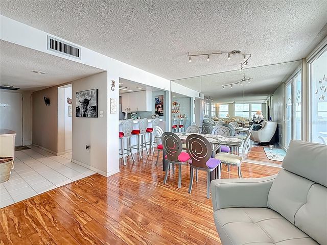 17408 GULF BLVD 1302, Redington Shores, FL 33708