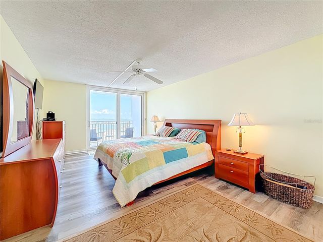 17408 GULF BLVD 1302, Redington Shores, FL 33708