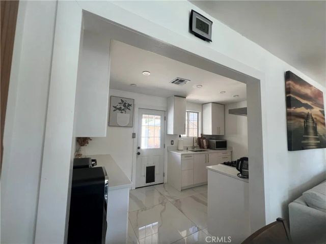 9940 Haines Canyon Avenue, Tujunga, CA 91042