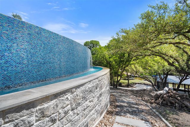 335 Sandy Mountain DR, Sunrise Beach, TX 78643