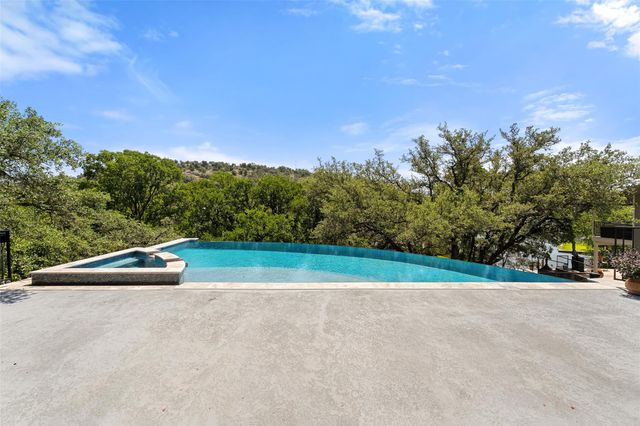 335 Sandy Mountain DR, Sunrise Beach, TX 78643