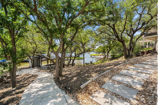 335 Sandy Mountain DR, Sunrise Beach, TX 78643