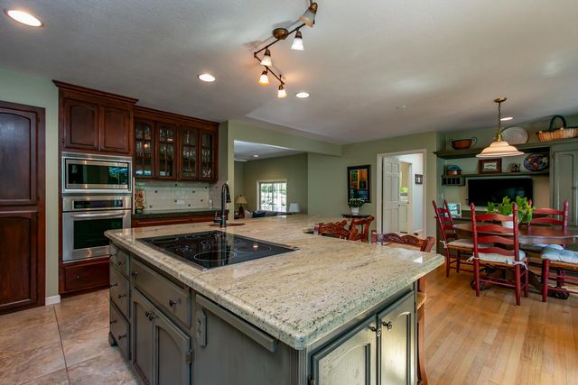 3430 Grandview Cir, Shingle Springs, CA 95682