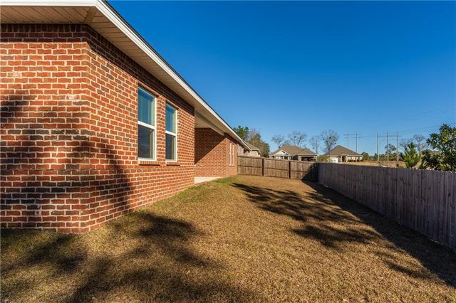 9068 Sweetgum Drive, Saraland, AL 36571