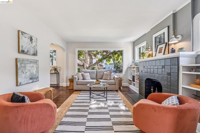 1120 Curtis St, Albany, CA 94706