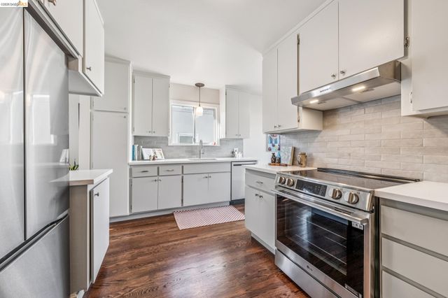 1120 Curtis St, Albany, CA 94706