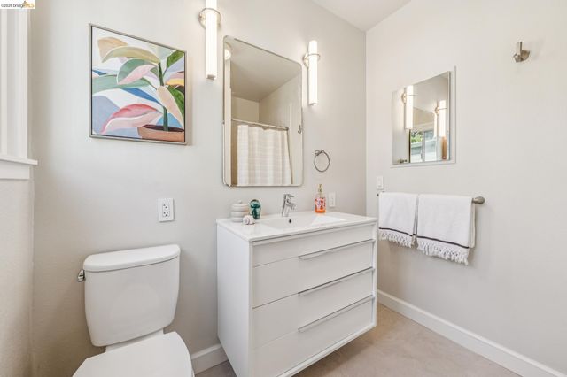 1120 Curtis St, Albany, CA 94706