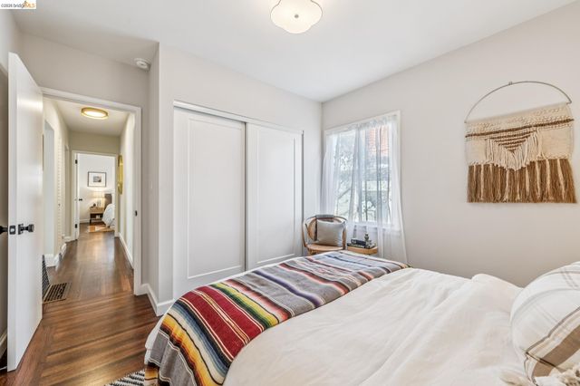 1120 Curtis St, Albany, CA 94706