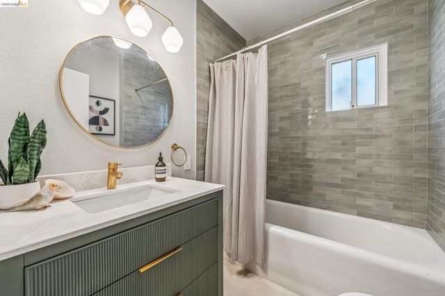 1120 Curtis St, Albany, CA 94706