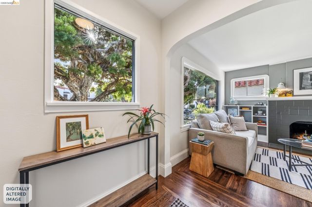 1120 Curtis St, Albany, CA 94706