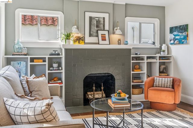 1120 Curtis St, Albany, CA 94706