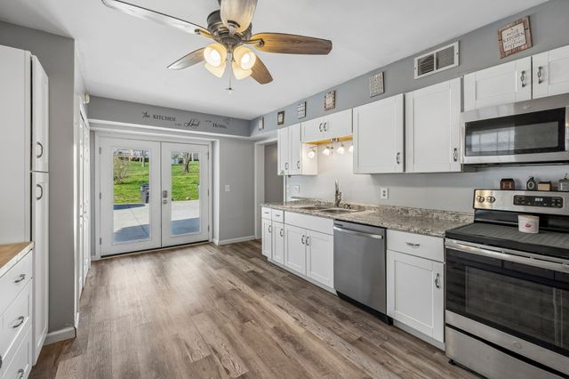 3485 Officers Chapel Rd, Cookeville, TN 38506