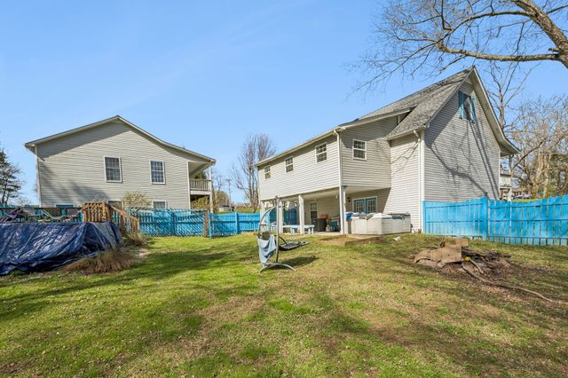 3485 Officers Chapel Rd, Cookeville, TN 38506