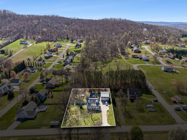 3485 Officers Chapel Rd, Cookeville, TN 38506