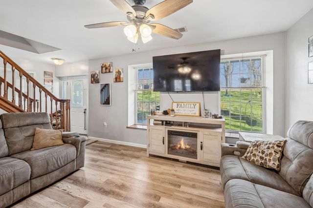 3485 Officers Chapel Rd, Cookeville, TN 38506