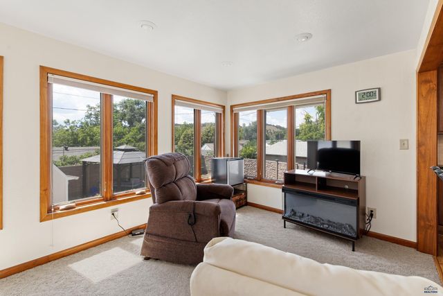 807 HORACE MANN, Rapid City, SD 57701