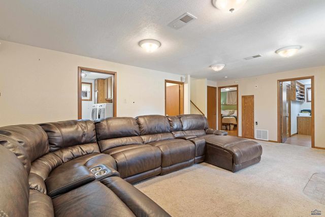 807 HORACE MANN, Rapid City, SD 57701