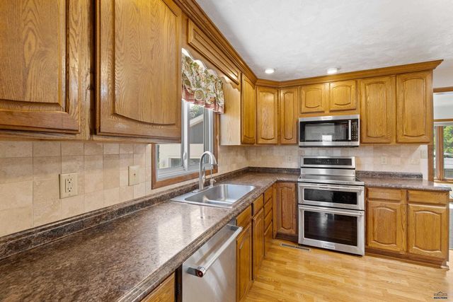 807 HORACE MANN, Rapid City, SD 57701