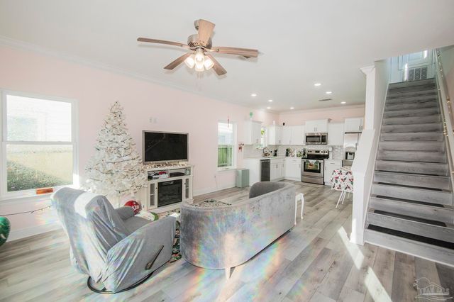 512 W Romana St, Pensacola, FL 32502