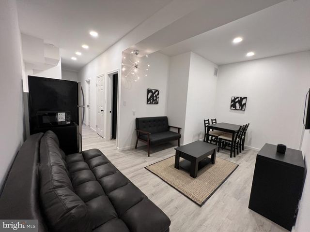 1278 MORSE ST NE, Washington, DC 20002