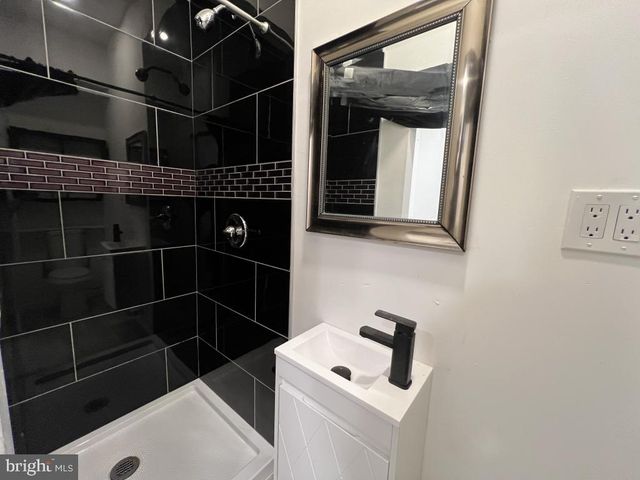 1278 MORSE ST NE, Washington, DC 20002