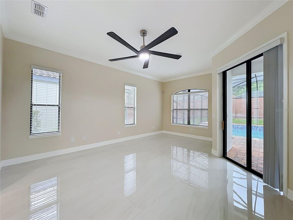 Image 27 of property listing at 7426 POINTE VENEZIA DRIVE, Orlando, FL 32836