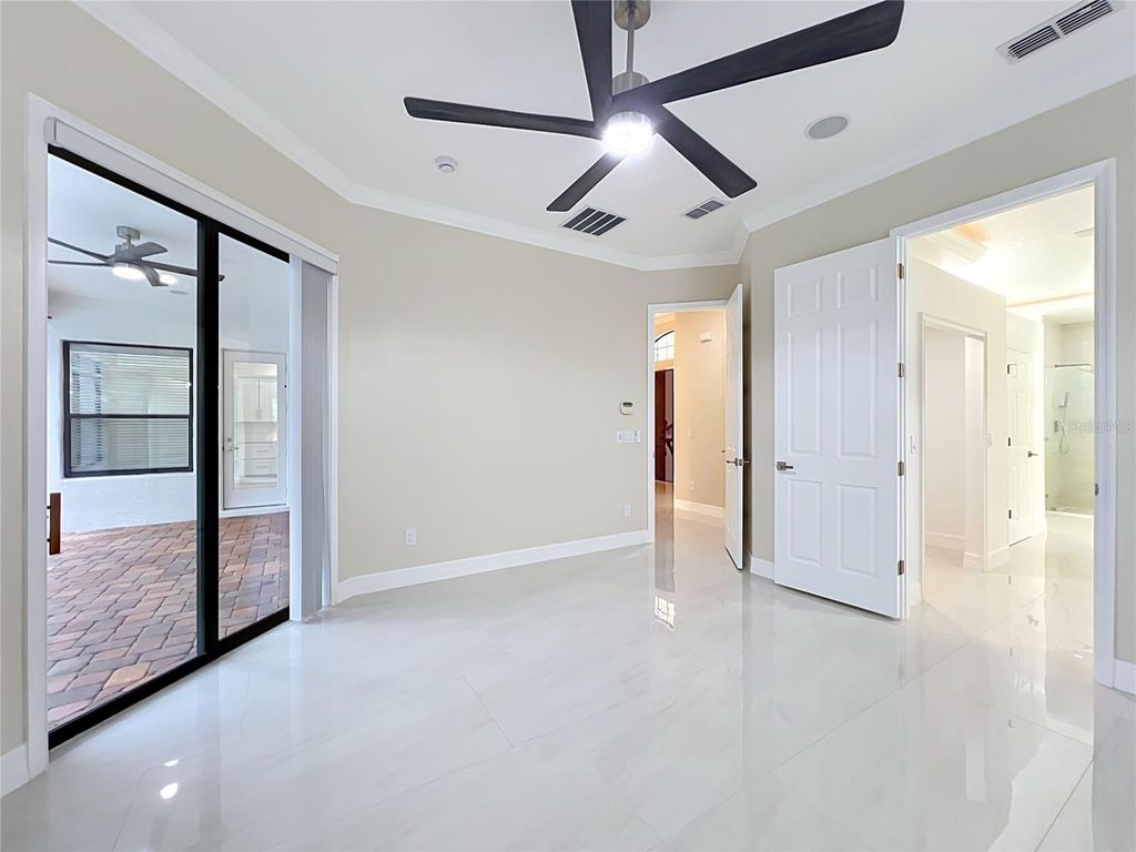 Image 29 of property listing at 7426 POINTE VENEZIA DRIVE, Orlando, FL 32836