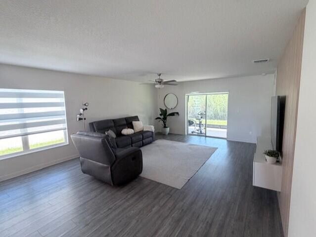 1522 Merriment Way Way, Fort Pierce, FL 34947