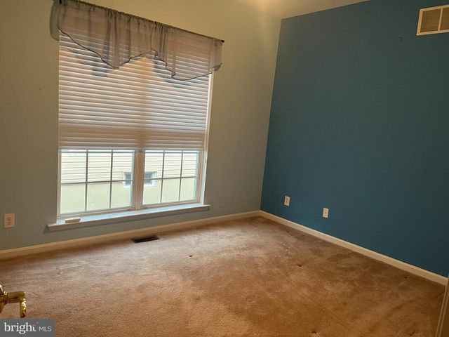 204 GALLEON DR, Newark, DE 19702