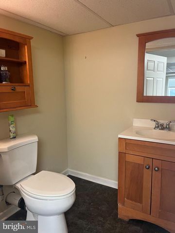 204 GALLEON DR, Newark, DE 19702