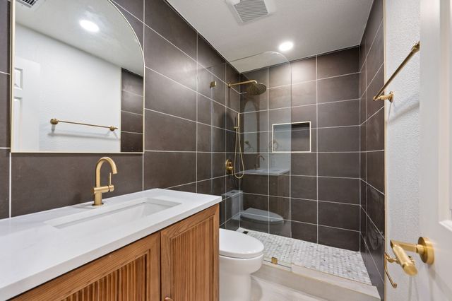 6403 Genstar Lane, Dallas, TX 75252