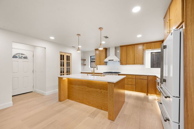 6403 Genstar Lane, Dallas, TX 75252