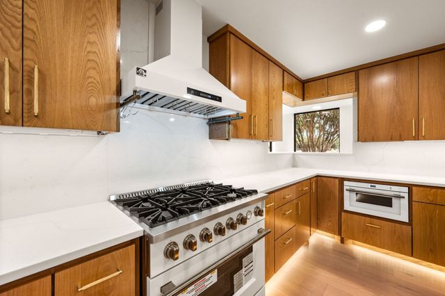 6403 Genstar Lane, Dallas, TX 75252