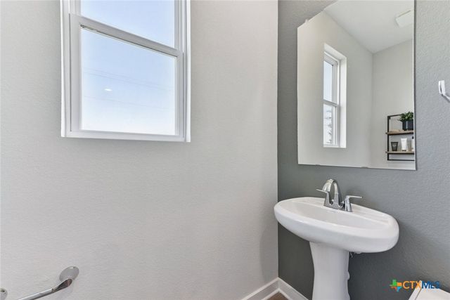 233 Escape Way, Jarrell, TX 76537