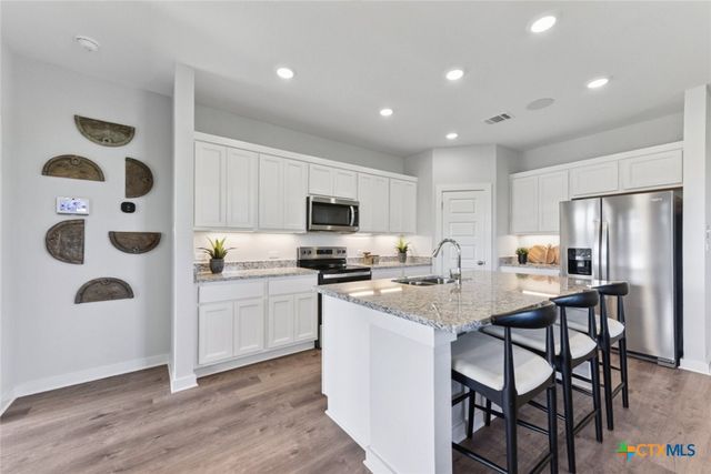 233 Escape Way, Jarrell, TX 76537