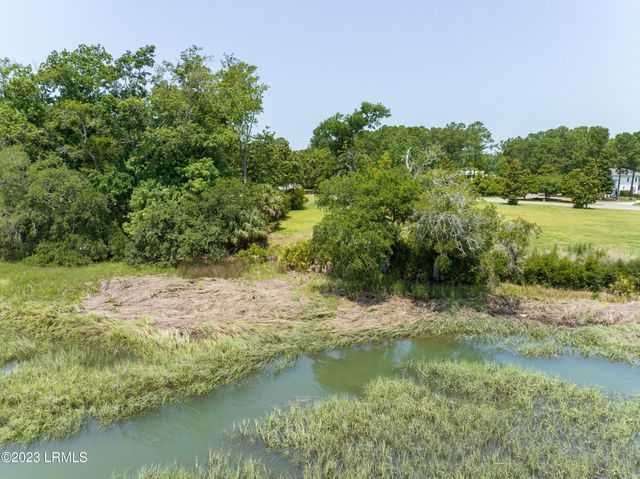 16 Sheffield Avenue, Beaufort, SC 29907