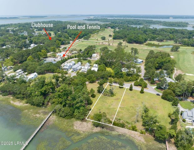 16 Sheffield Avenue, Beaufort, SC 29907