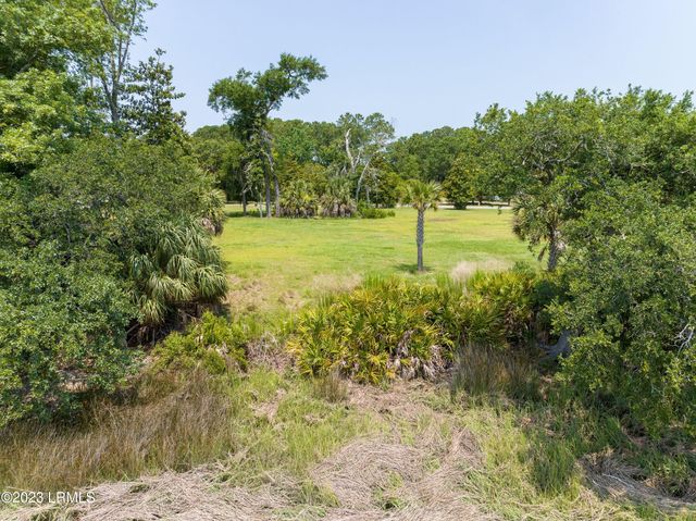 16 Sheffield Avenue, Beaufort, SC 29907