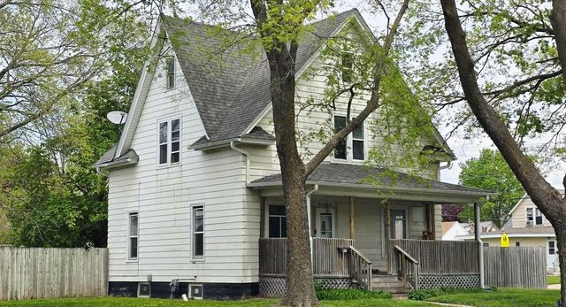 411 4th Avenue, Charles City, IA 50616