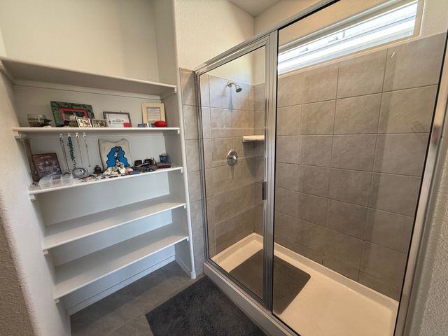10543 Valedon Lane SW, Albuquerque, NM 87121