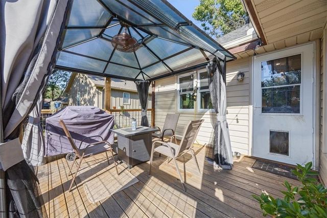 300 Johnston Drive, Raymore, MO 64083