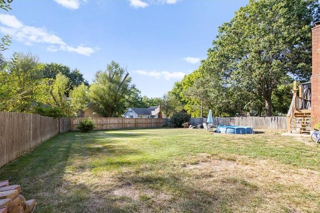 300 Johnston Drive, Raymore, MO 64083