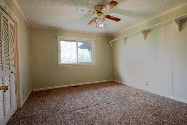 1213 Mayes Dr, Greenbrier, TN 37073
