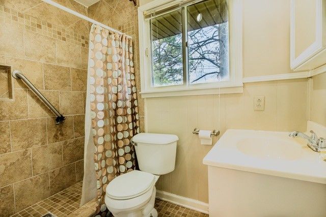 1213 Mayes Dr, Greenbrier, TN 37073