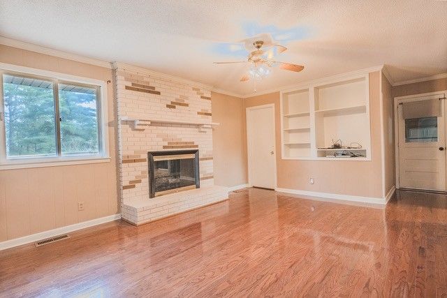 1213 Mayes Dr, Greenbrier, TN 37073