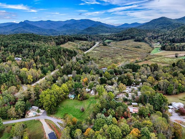 102 Choestoe Valley Lane, Blairsville, GA 30512