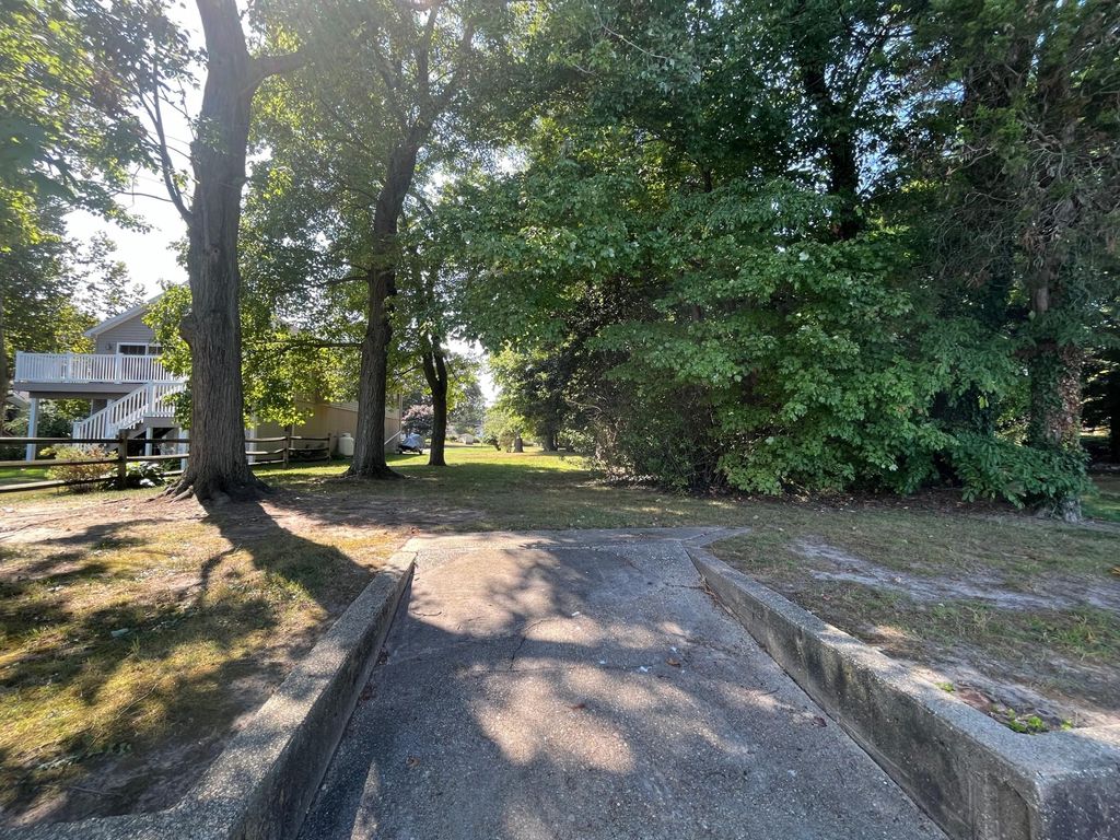 Image 3 of property listing at 7038 LOT 141 PT 142 GREENBANK RD, Middle River, MD 21220