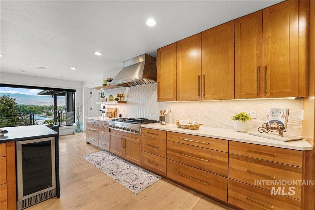 3200 N Mountain View Dr, Boise, ID 83704 photo 14