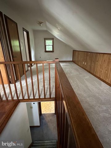 567 TURNPIKE RD, Elizabethtown, PA 17022